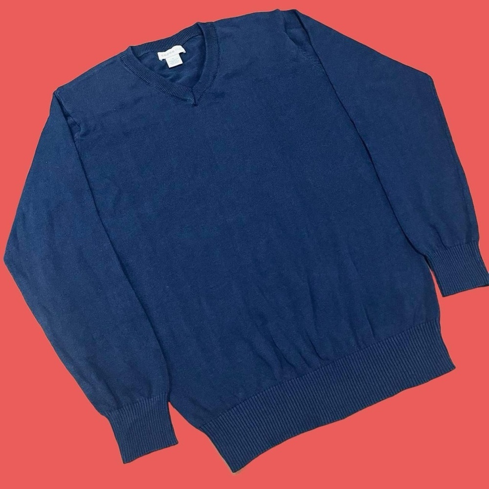 Elegant Navy V-Neck Sweater Medium Men’s